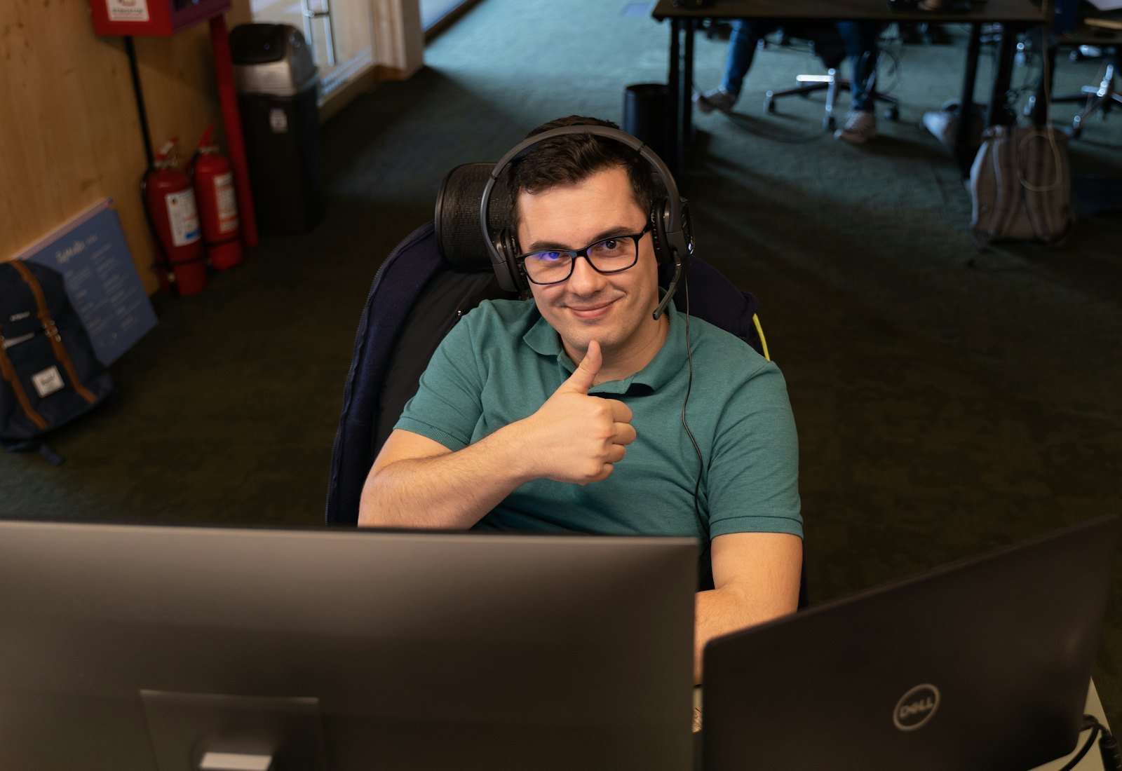 Contact centre agent